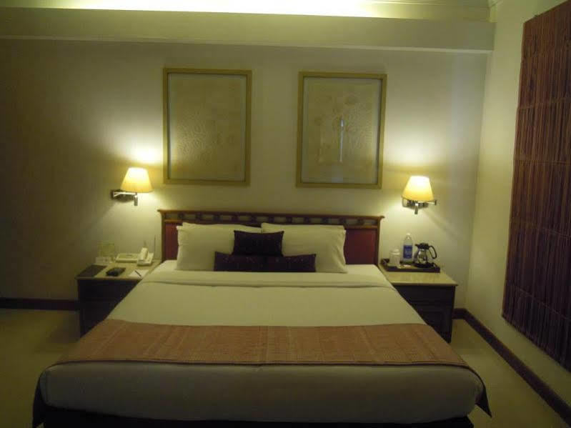 The Avenue Center Hotel Kochi Ngoại thất bức ảnh